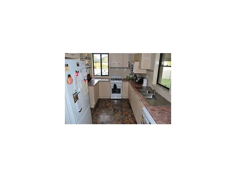 42 Queen Street, Warilla NSW 2528