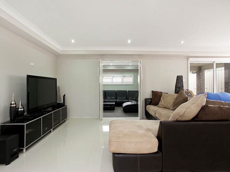 18 Brigantine Drive, Shell Cove NSW 2529