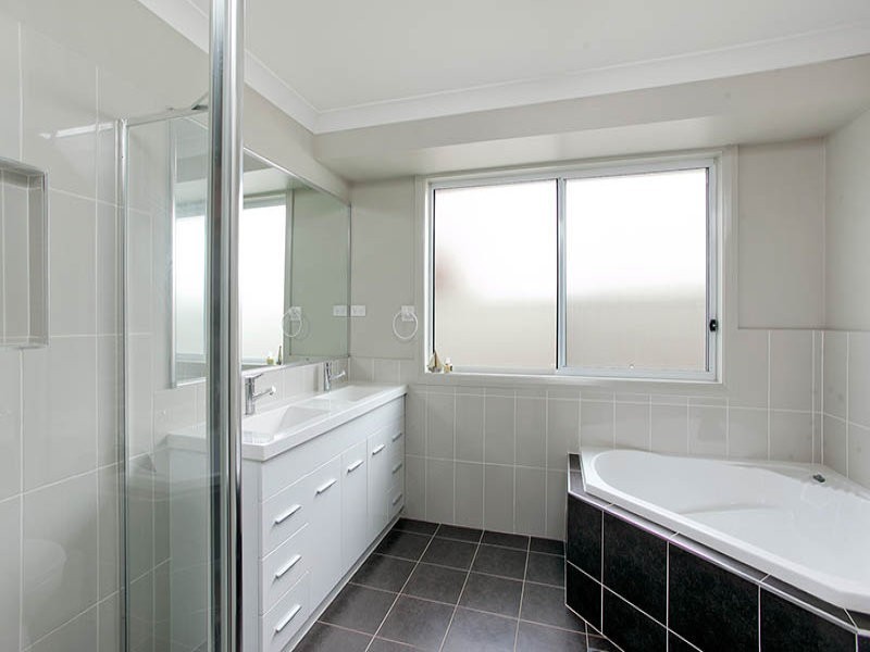 18 Brigantine Drive, Shell Cove NSW 2529