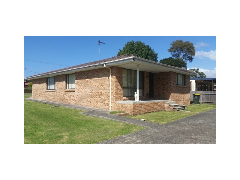 2/84 PARKES STREET, Oak Flats NSW 2529