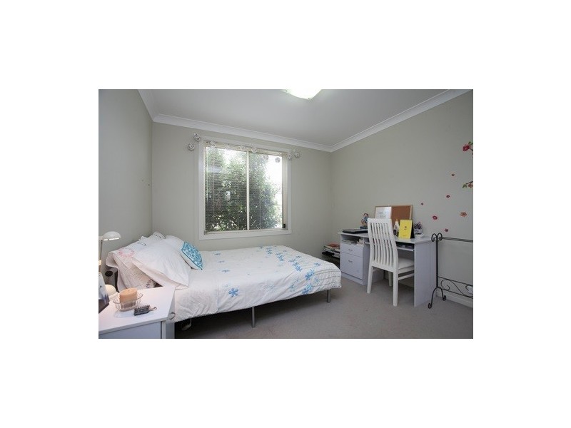 11 Barber Street, Flinders NSW 2529