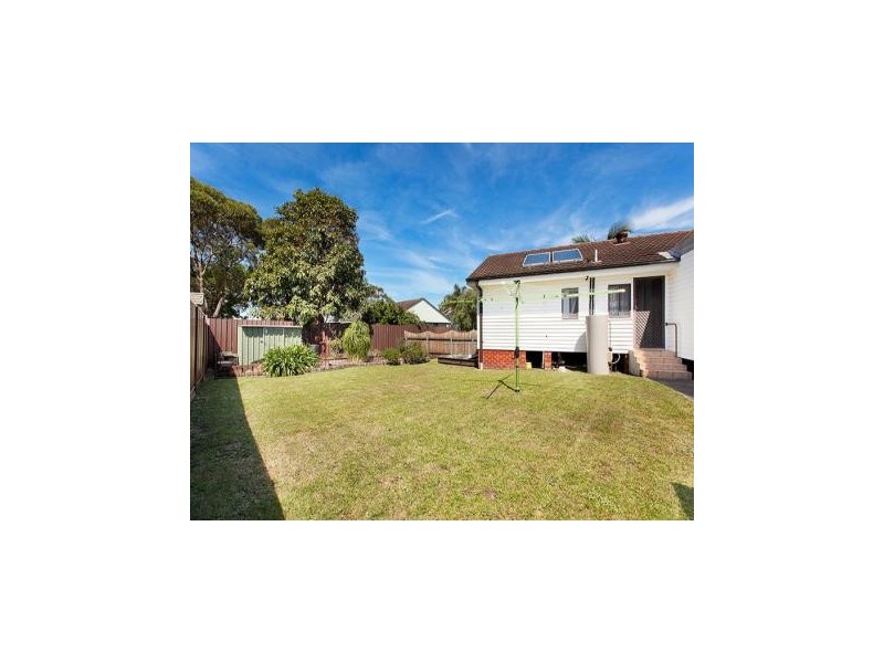 4 Thornett Street, Barrack Heights NSW 2528