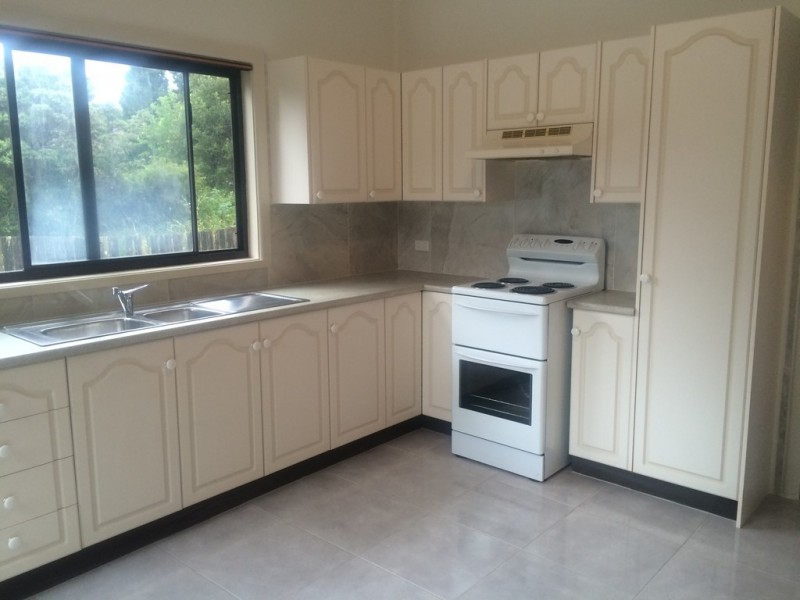 31 Pioneer Drive, Oak Flats NSW 2529