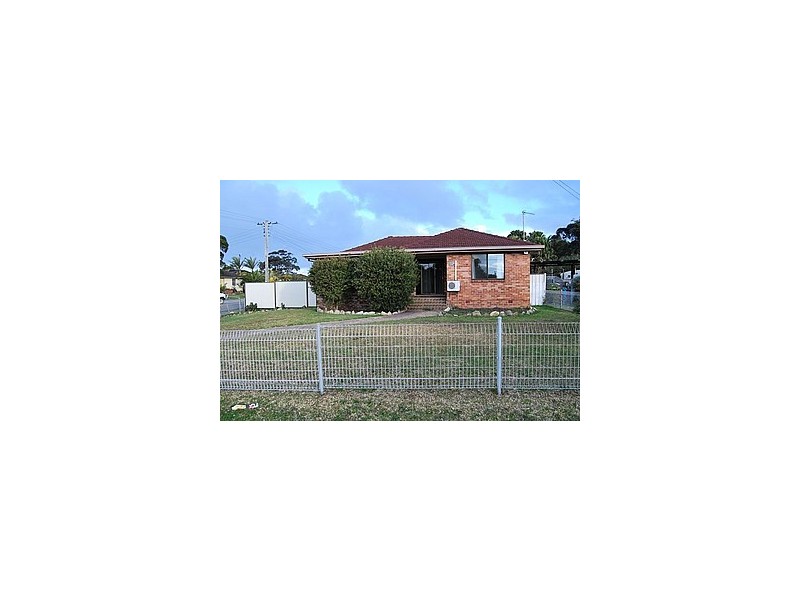 42 Queen Street, Warilla NSW 2528
