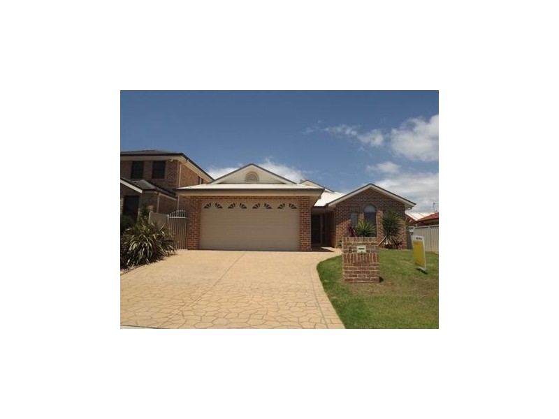 6 Dunk Ave, Shell Cove NSW 2529