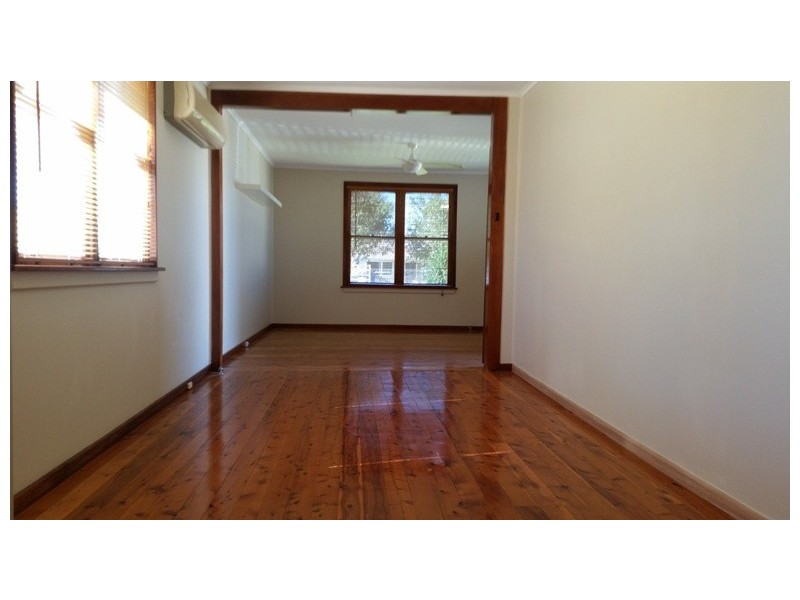 20 KIPPAX STREET, Warilla NSW 2528