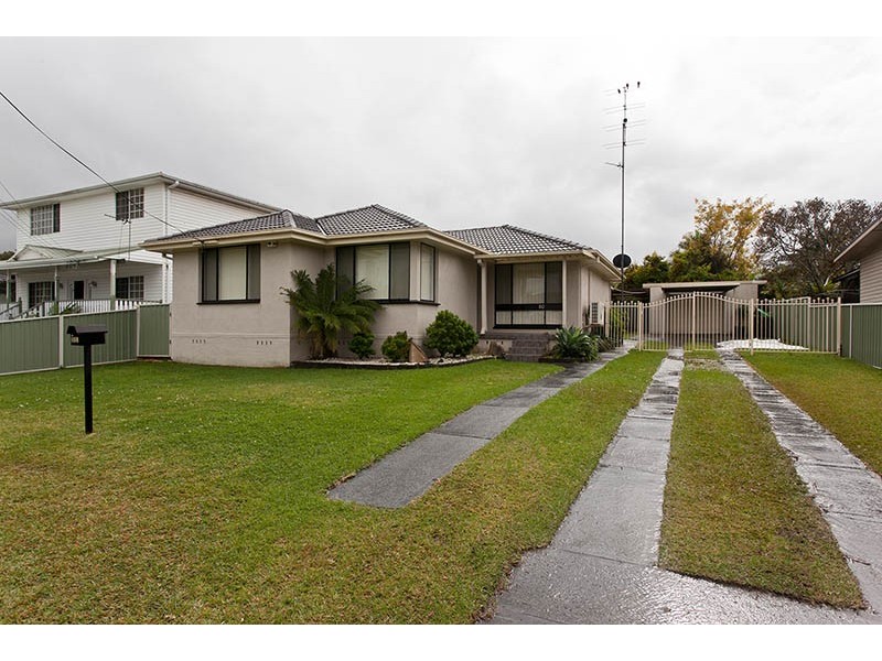 80 Fisher Street, Oak Flats NSW 2529