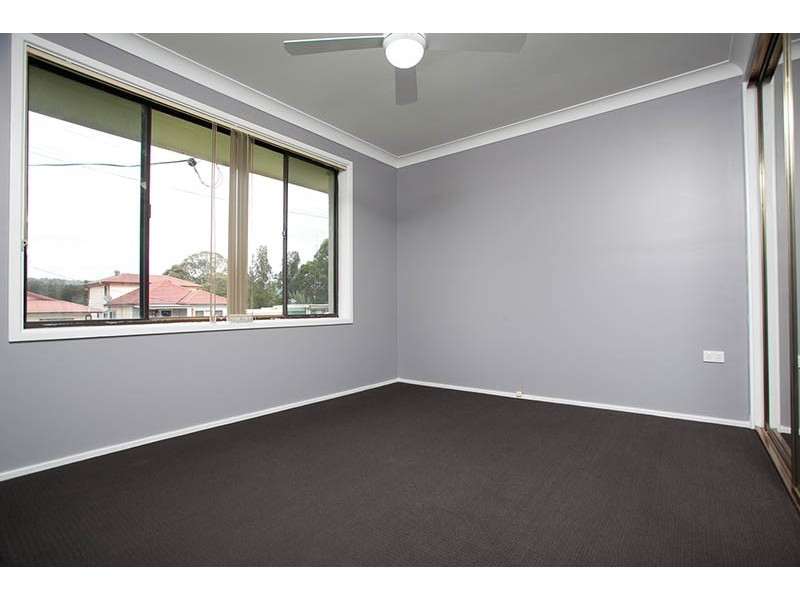 80 Fisher Street, Oak Flats NSW 2529