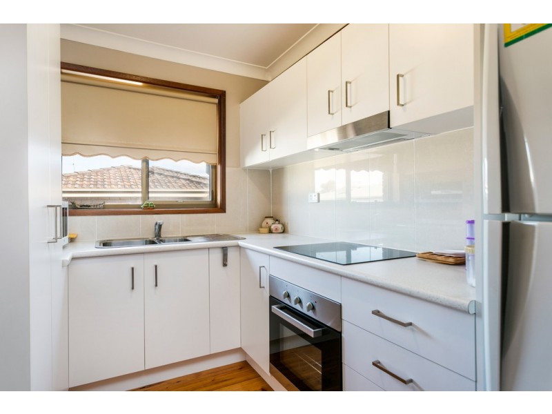 2/47 Antrim Avenue, Warilla NSW 2528