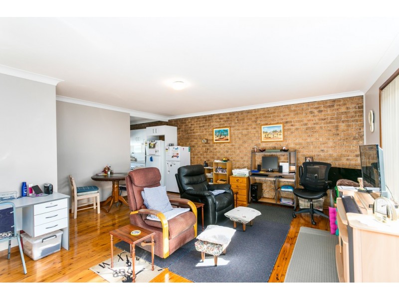 2/47 Antrim Avenue, Warilla NSW 2528