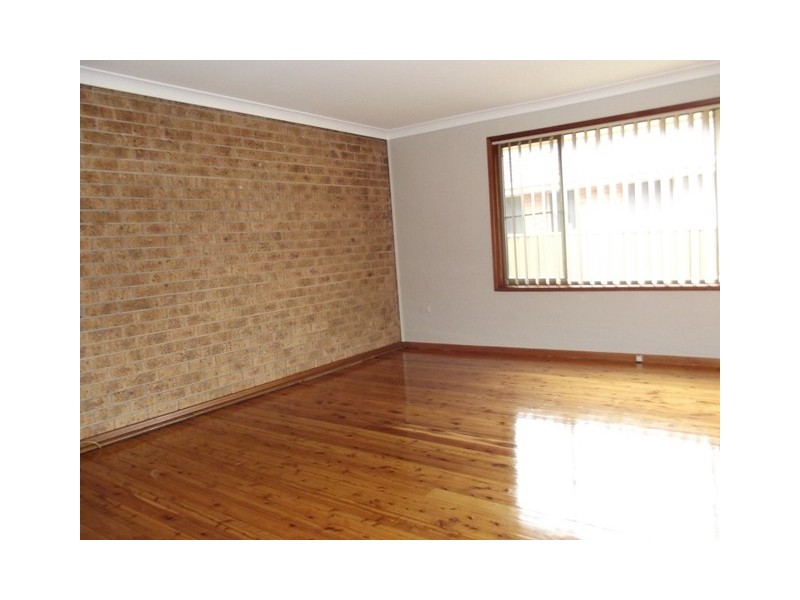 2/47 Antrim Avenue, Warilla NSW 2528