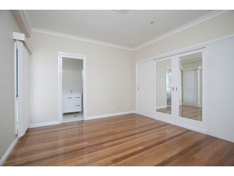 2a Antrim Avenue, Warilla NSW 2528