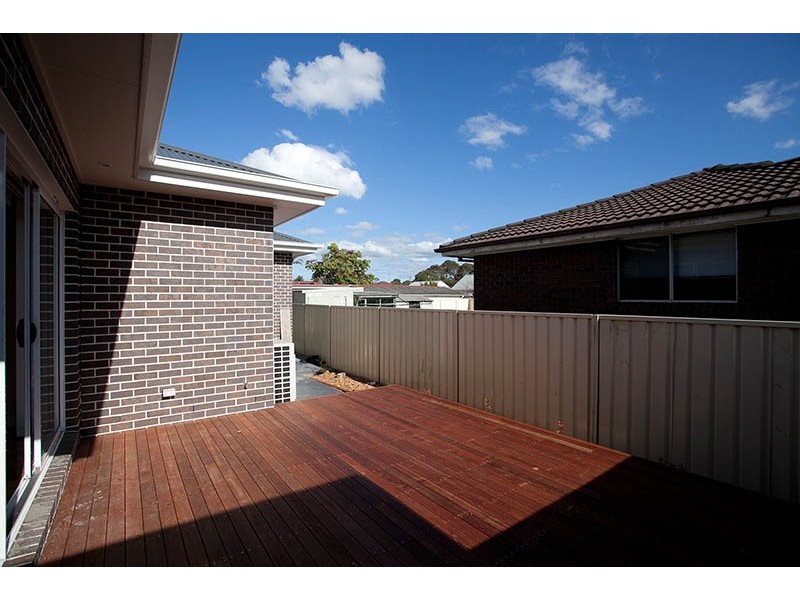 2a Antrim Avenue, Warilla NSW 2528