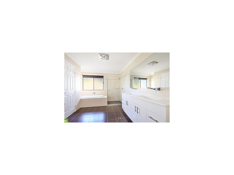 33 Killalea Drive, Shell Cove NSW 2529