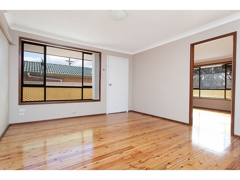 1/5 Lake Entrance Rd, Warilla NSW 2528