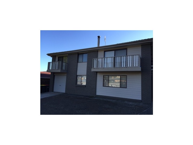 2/9 College Avenue, Blackbutt NSW 2529