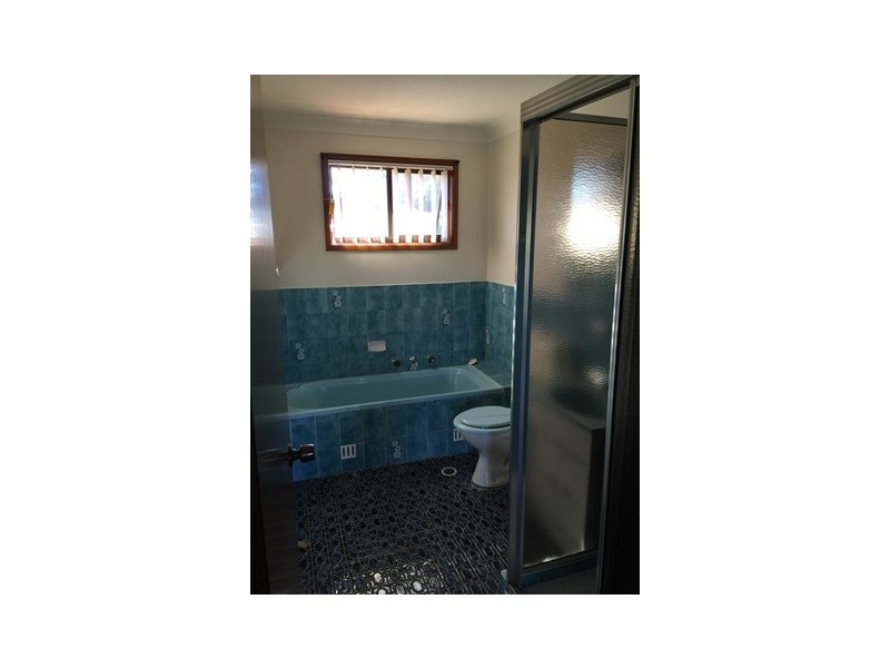 2/9 College Avenue, Blackbutt NSW 2529