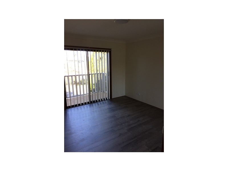 2/9 College Avenue, Blackbutt NSW 2529