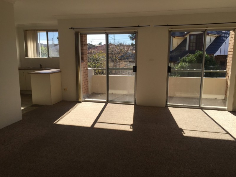 3/6 Blackbutt Way, Barrack Heights NSW 2528