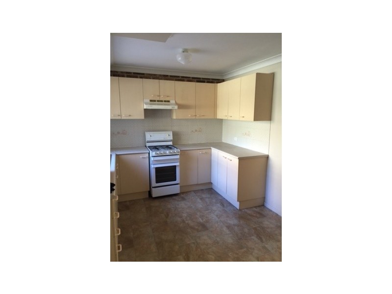 2/38 Bateman Ave, Albion Park Rail NSW 2527