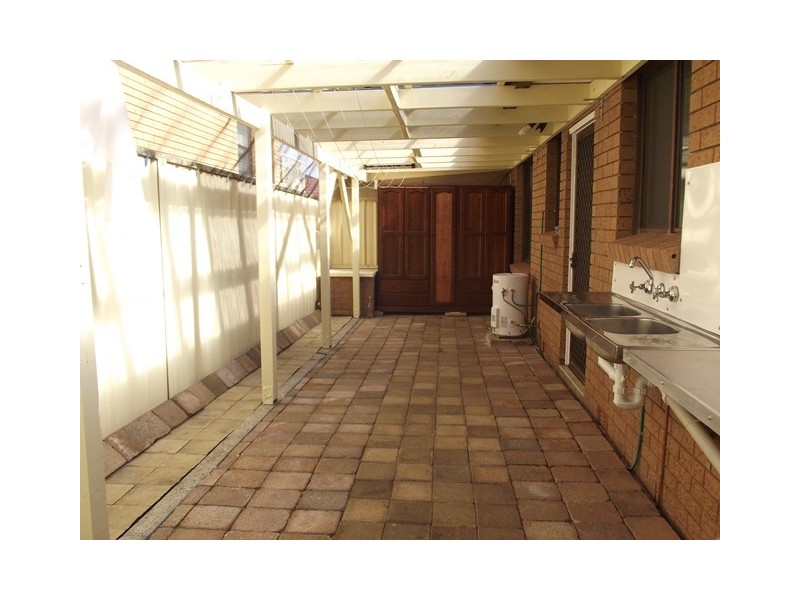 1/86 Captain Cook Dr, Barrack Heights NSW 2528