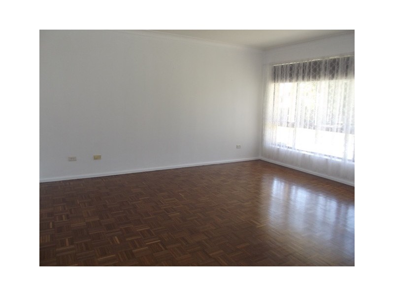 1/86 Captain Cook Dr, Barrack Heights NSW 2528