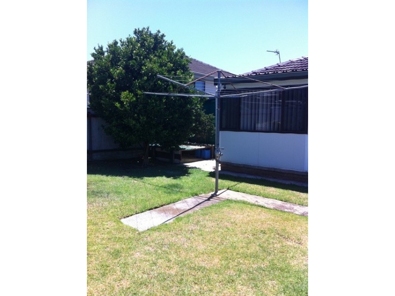 26 Beaton St, Lake Illawarra NSW 2528