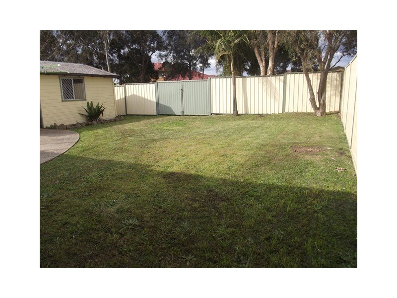 67 Elm Street, Albion Park Rail NSW 2527