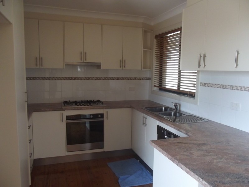 72 Wentworth Street, Oak Flats NSW 2529