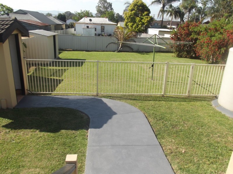 72 Wentworth Street, Oak Flats NSW 2529