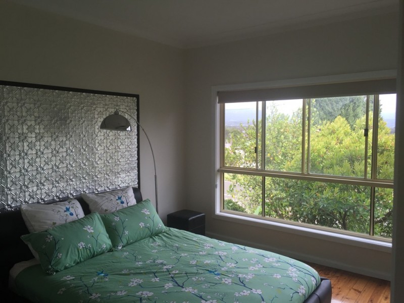 54 Old Lake Entrance Road, Oak Flats NSW 2529