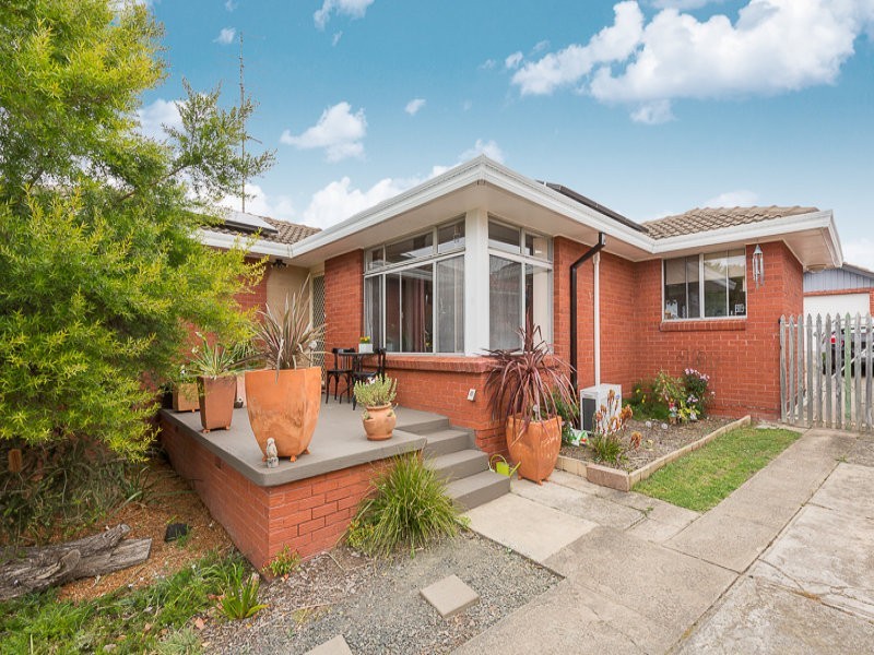 42 Sammat Ave, Barrack Heights NSW 2528