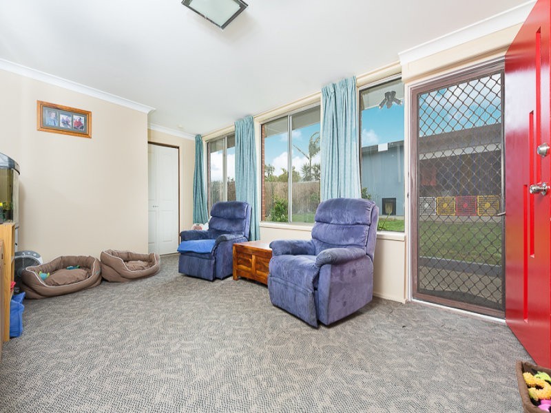 42 Sammat Ave, Barrack Heights NSW 2528