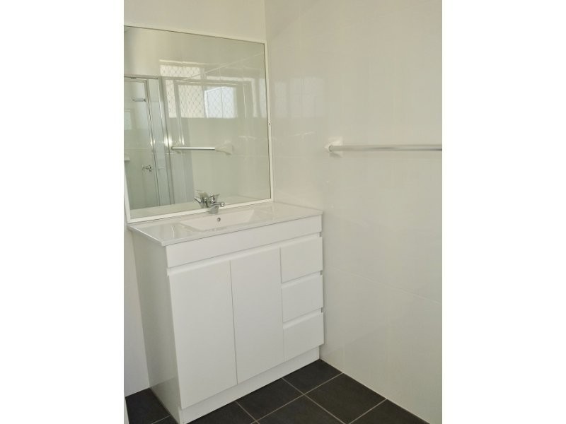 6/12 Burroo St, Albion Park Rail NSW 2527