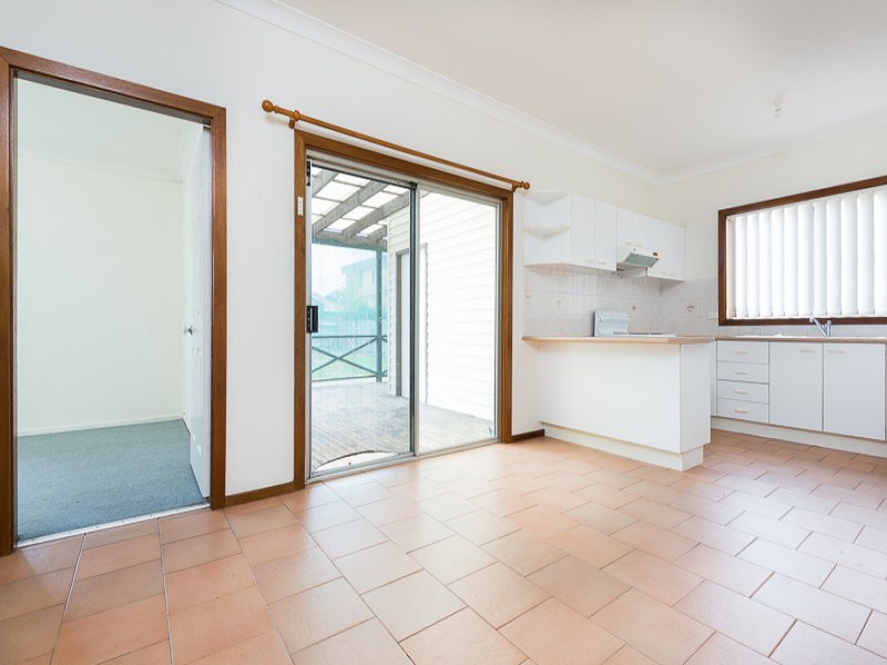 2 Brian Avenue, Warilla NSW 2528