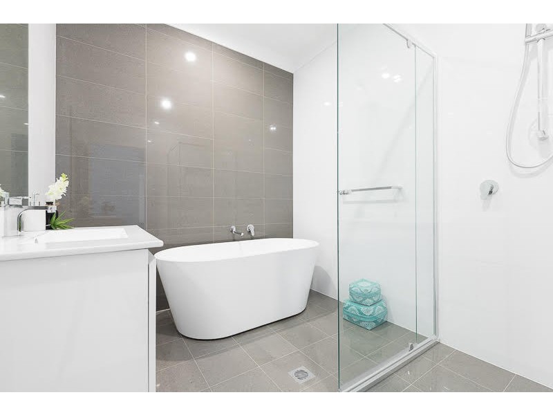 1 Rangoon Avenue, Shell Cove NSW 2529