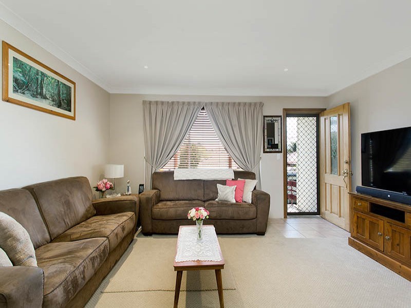 5 Brisbane Place, Barrack Heights NSW 2528