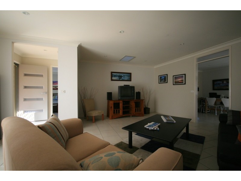 10 Mungo Place, Flinders NSW 2529