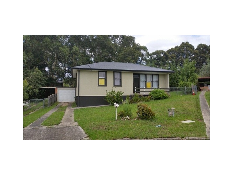 4 Bourne Place, Nowra NSW 2541