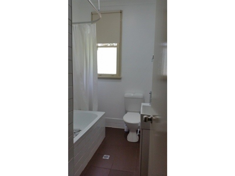 4 Bourne Place, Nowra NSW 2541