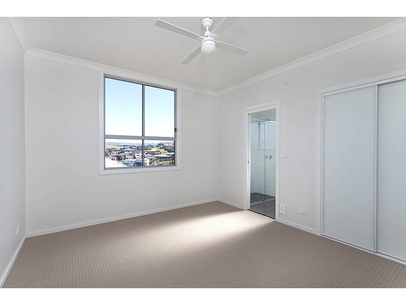 81 Elizabeth Circuit, Flinders NSW 2529