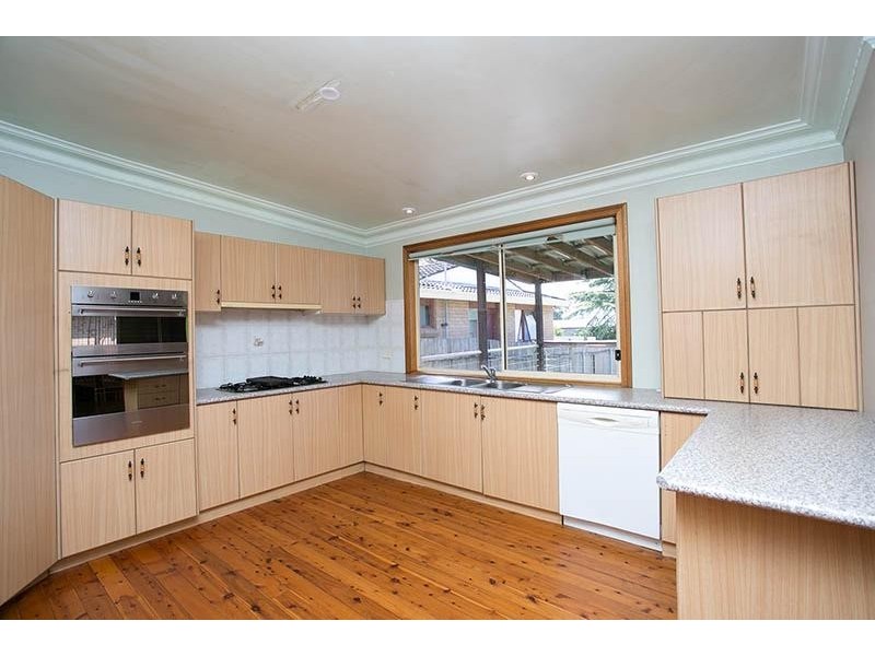 86 Parkes Street, Oak Flats NSW 2529