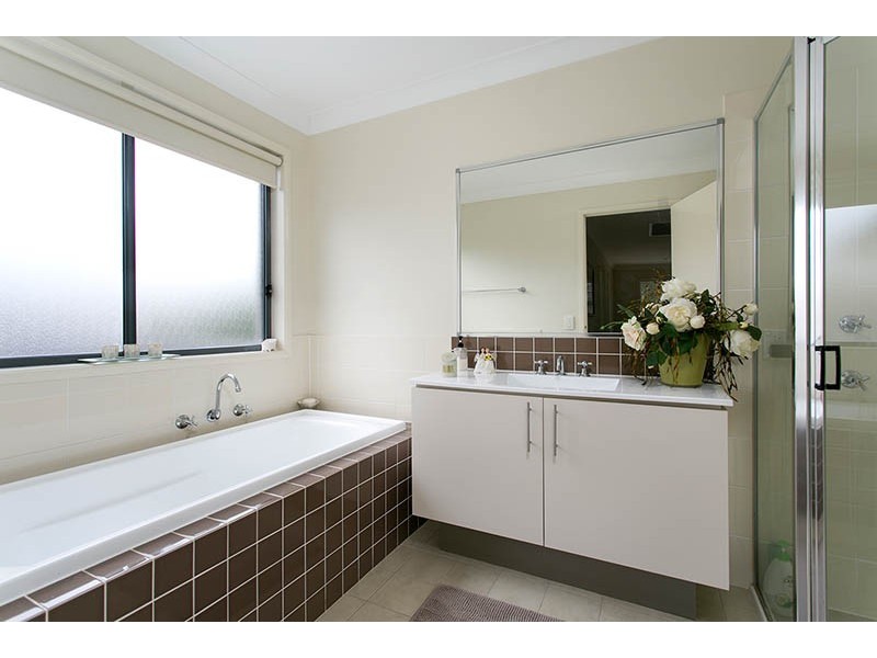 37 Munmorah Cicuit, Flinders NSW 2529