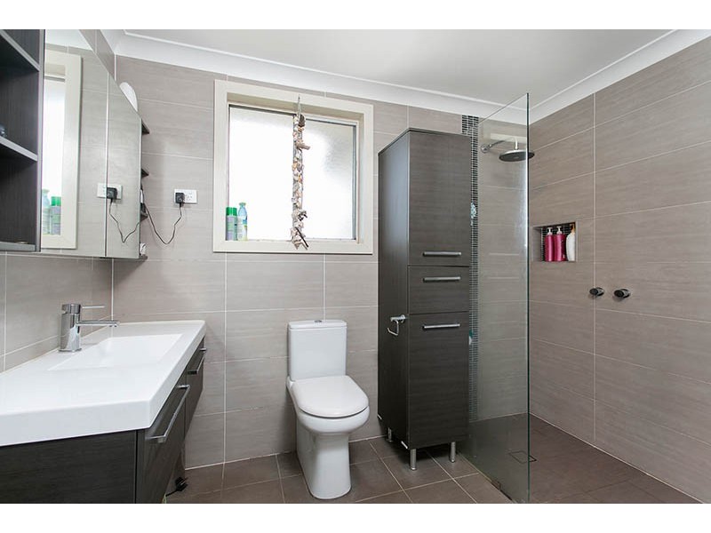 7 Armstrong Avenue, Mount Warrigal NSW 2528