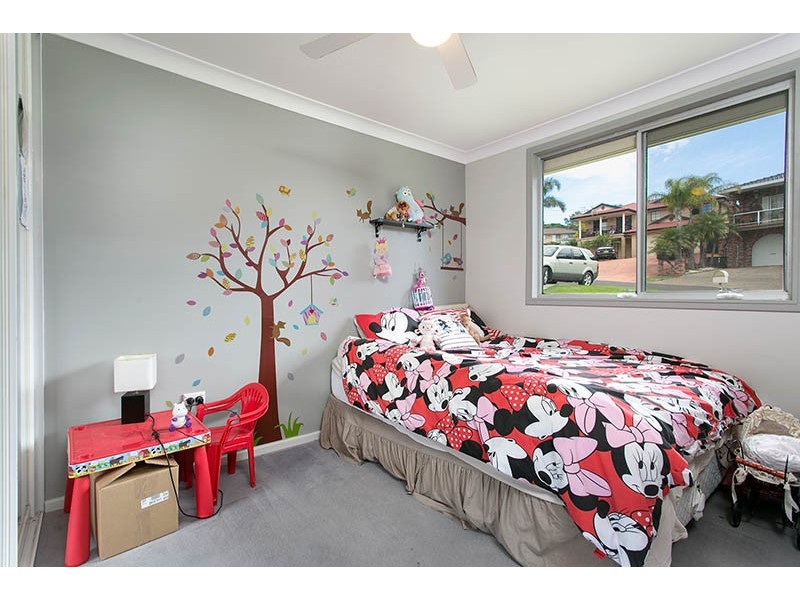 7 Armstrong Avenue, Mount Warrigal NSW 2528