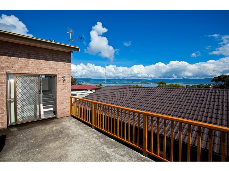 61 Madigan Boulevarde, Mount Warrigal NSW 2528