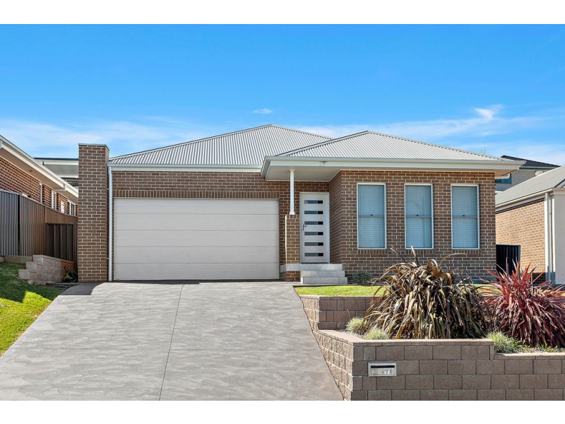 73 Elizabeth Circuit, Flinders NSW 2529