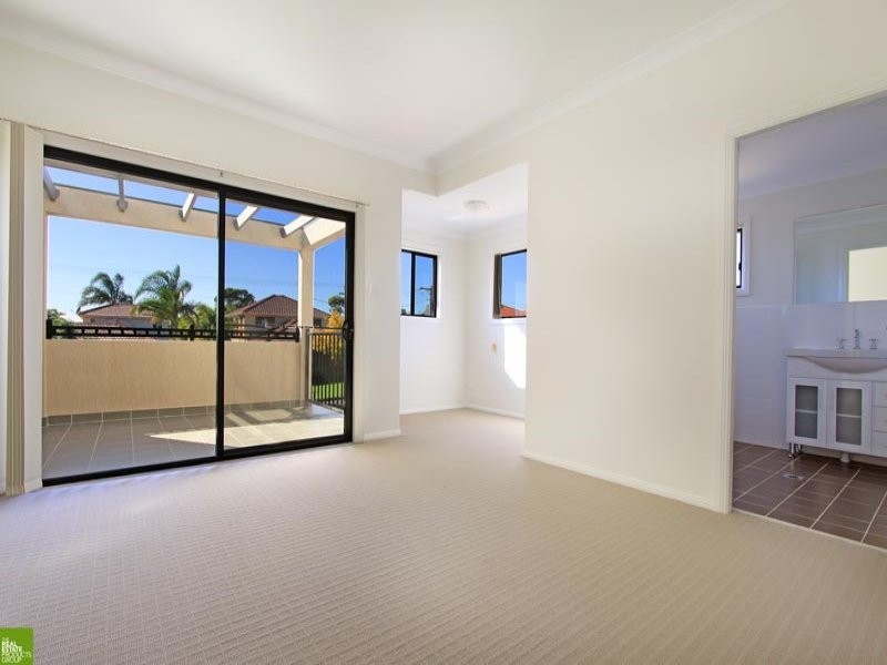 2A Edward  Street, Barrack Heights NSW 2528