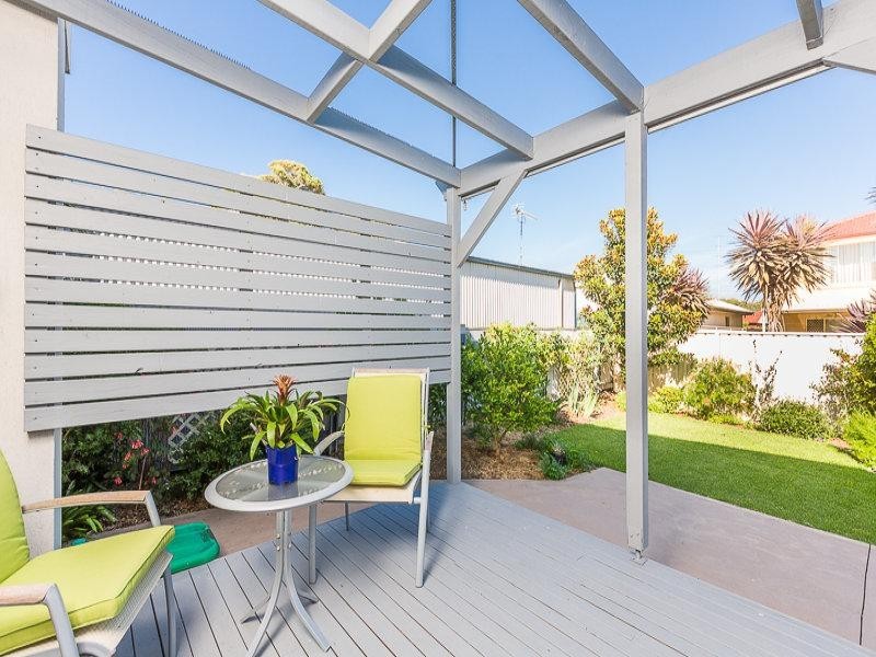 2A Edward  Street, Barrack Heights NSW 2528
