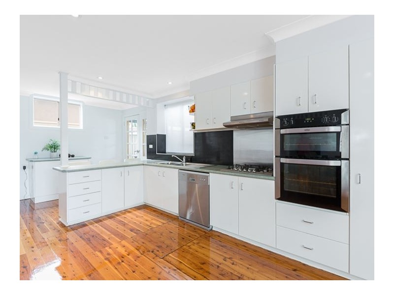 86 The Boulevarde, Oak Flats NSW 2529